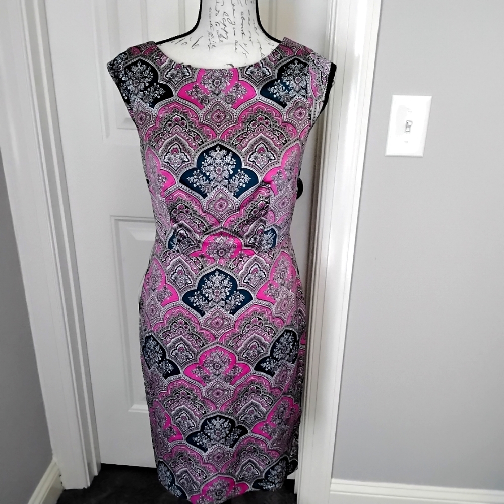 NWT The Limited Pink Medallion Paisley Floral Print Sheath Dress - 2